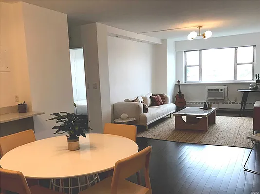 Sold by Douglas Elliman | media 14