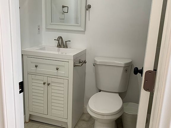 3rd image of 4040 Mississippi St #2