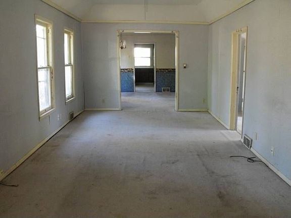 Living Room / Dining Room