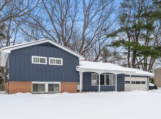 2519 Fairgrove St, Kalamazoo, MI 49009