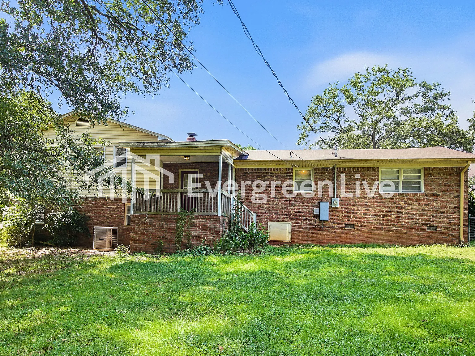4 bed, 3.0 bath, 2575 sqft, $1,995 — Photo 1