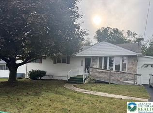 470 N 8th St, Lehighton, PA 18235