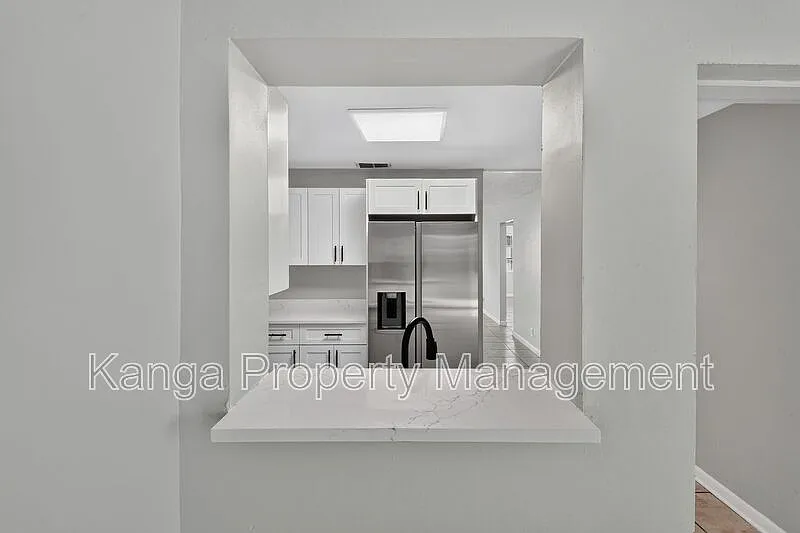 4 bed, 2.0 bath, 1541 sqft, $2,795 — Photo 4