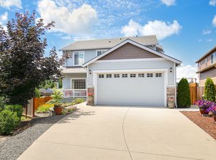 381 SE Regan Hill Loop, Estacada, OR 97023