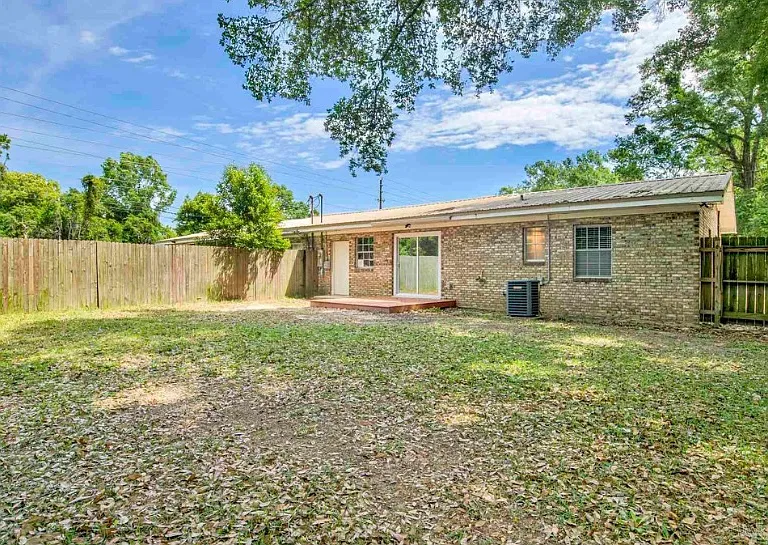 4743 Frontier Rd — Photo 5