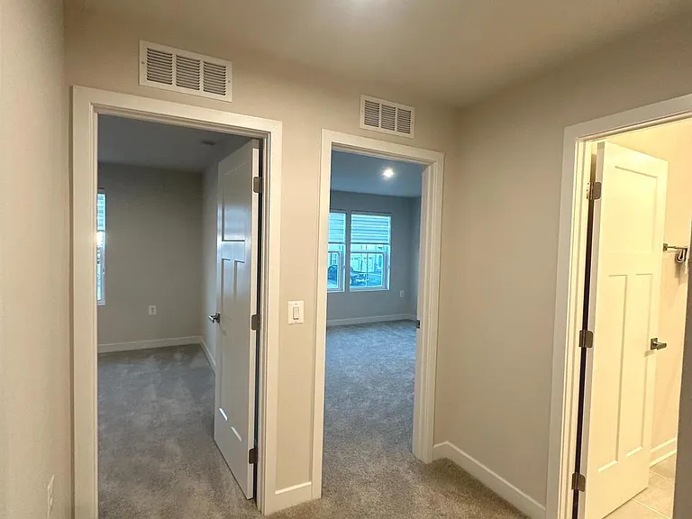 117 Dunster St — Photo 36