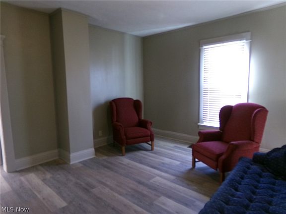 5th image of 1215 Denman Ave