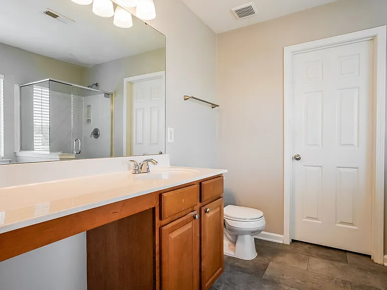 304 Edgecroft Way — Photo 16