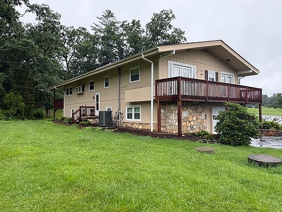 3rd image of 42 Greene Dr