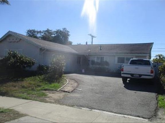 3rd image of 8642 Oasis Ave