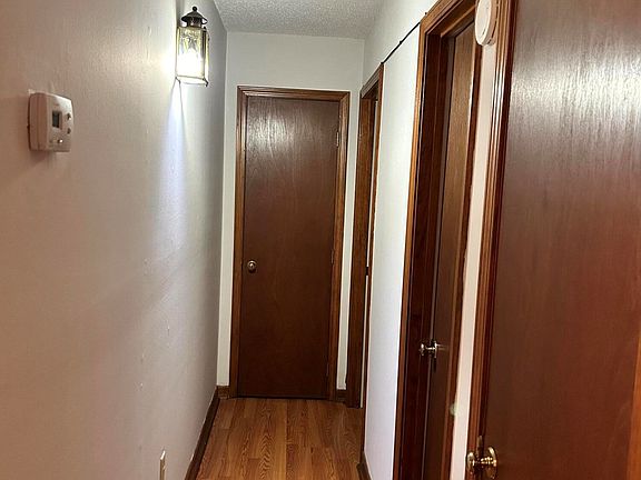 3rd image of 220 Hiwassee Dr
