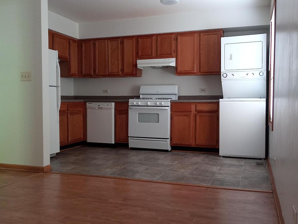 1st image of 212 S Leavitt St #1