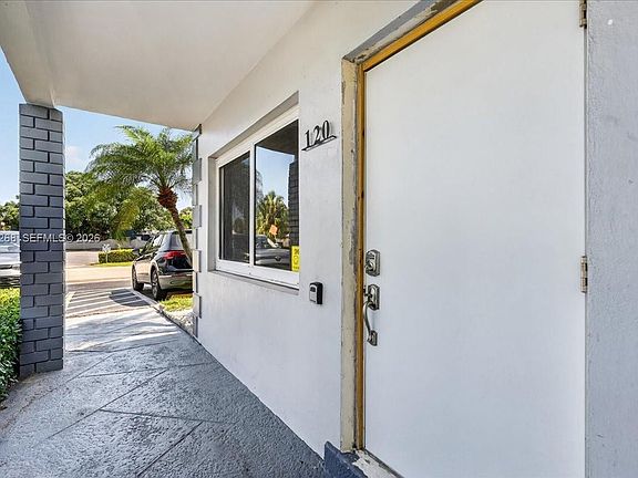 4th image of 2115 NE 37th Dr APT 120