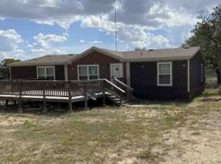 1128 County Road 6723, Natalia, TX 78059
