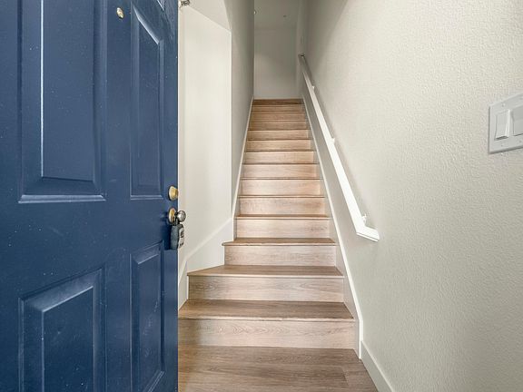 3rd image of 55 Donada Pl