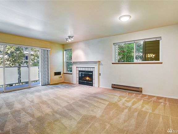 5th image of 2250 NW 58th St Unit 303