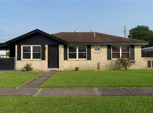 2405 Kenneth Dr, Violet, LA 70092