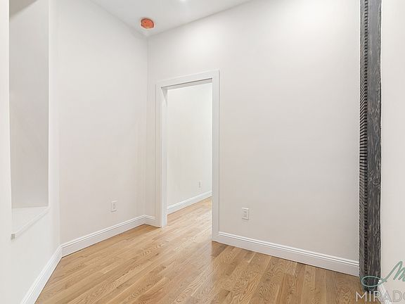 3rd image of 58 Saint Marks Pl APT 2