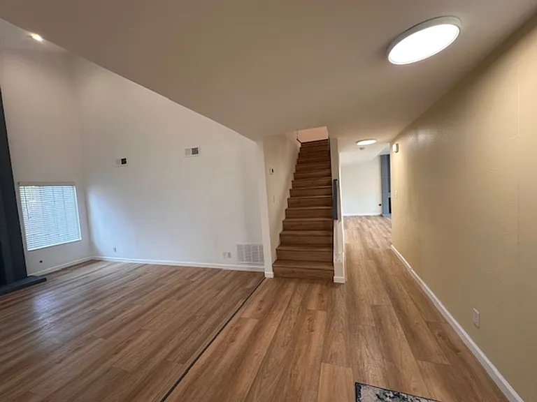 12111 Wagner St — Photo 11