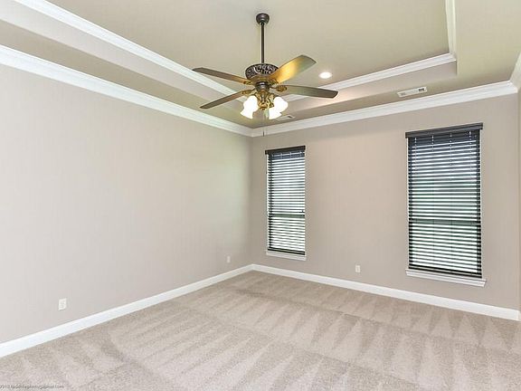 4th image of 8011 Hess Dr