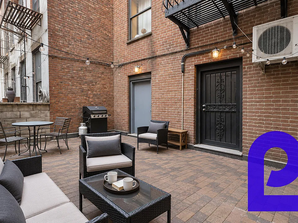 525 9th Ave #2B