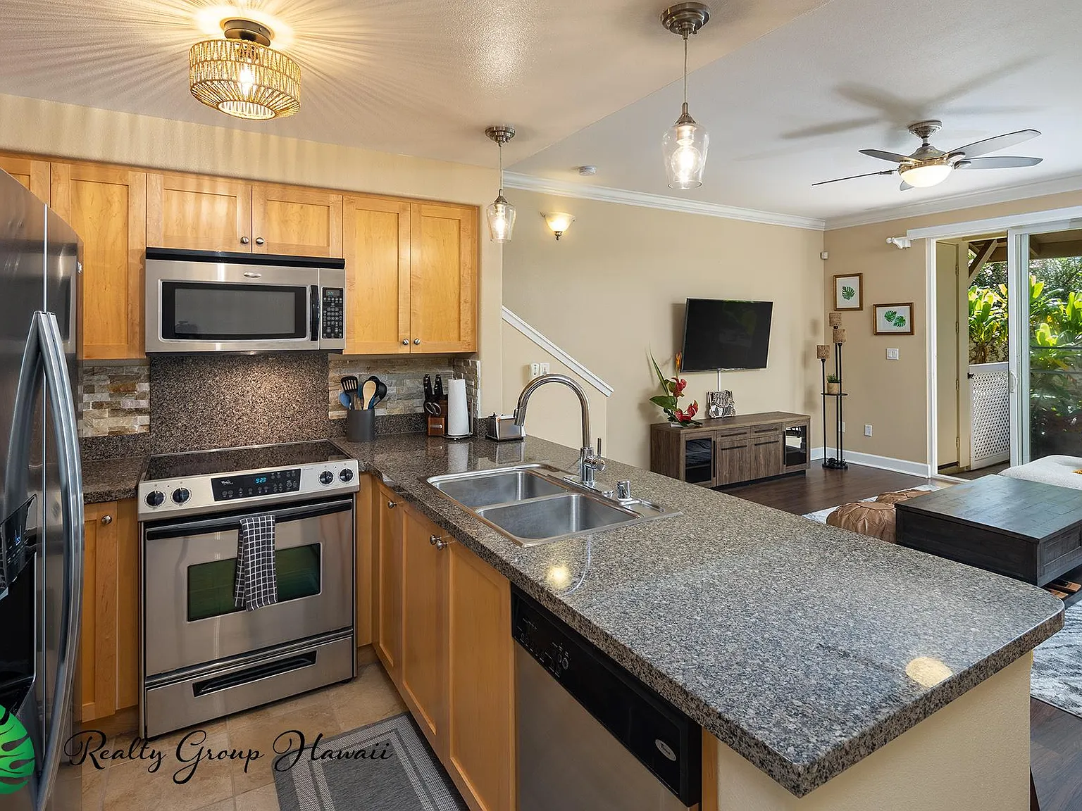 3 bed, 2.5 bath, 1173 sqft, $4,700 — Photo 4