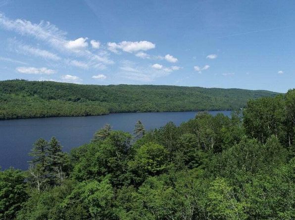 1027 Canada Road, Moscow, ME 04920