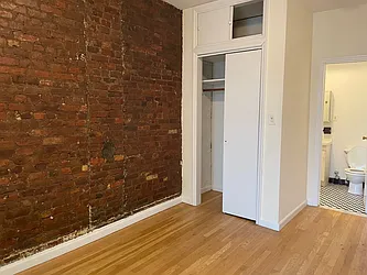 Rented by Best Apartments North Inc