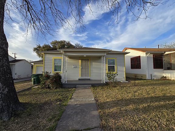5th image of 809 Elmwood Dr