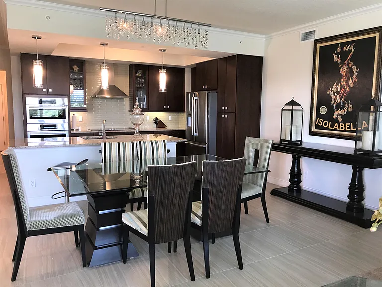 431 Bay Colony Dr N — Photo 3