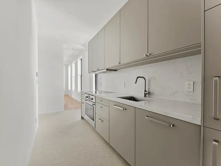 360 Degraw St #1A — Photo 13