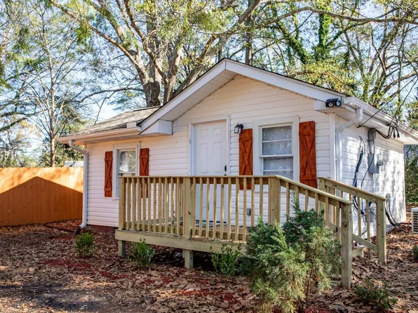 114 Tubbs Mountain Rd, Travelers Rest, SC 29690
