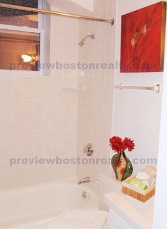 2nd image of 17 Green St #Adb5