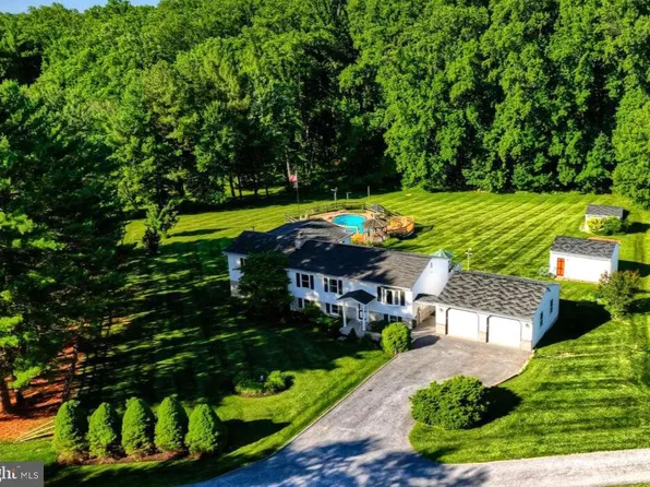 895 Severn Ct, Sykesville, MD 21784