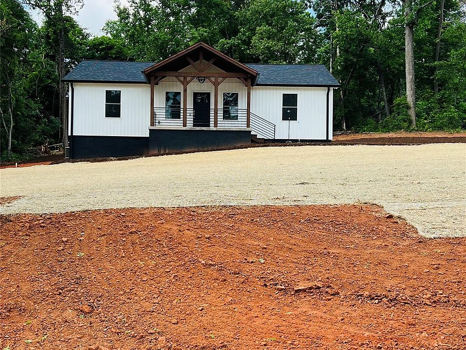 1st image of 4176 Oak Hollow Dr
