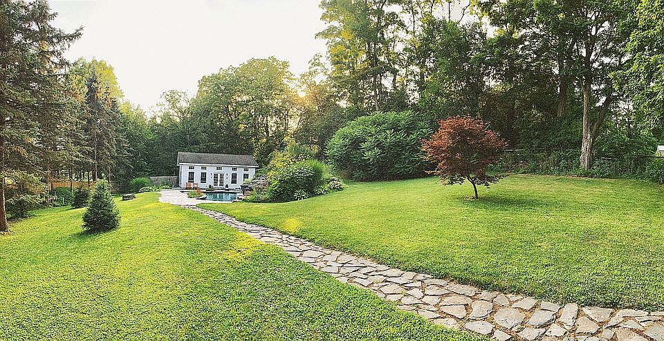 2nd image of 440 Fingar Rd
