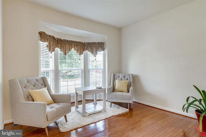 6805 Hollow Glen Ct — Photo 13