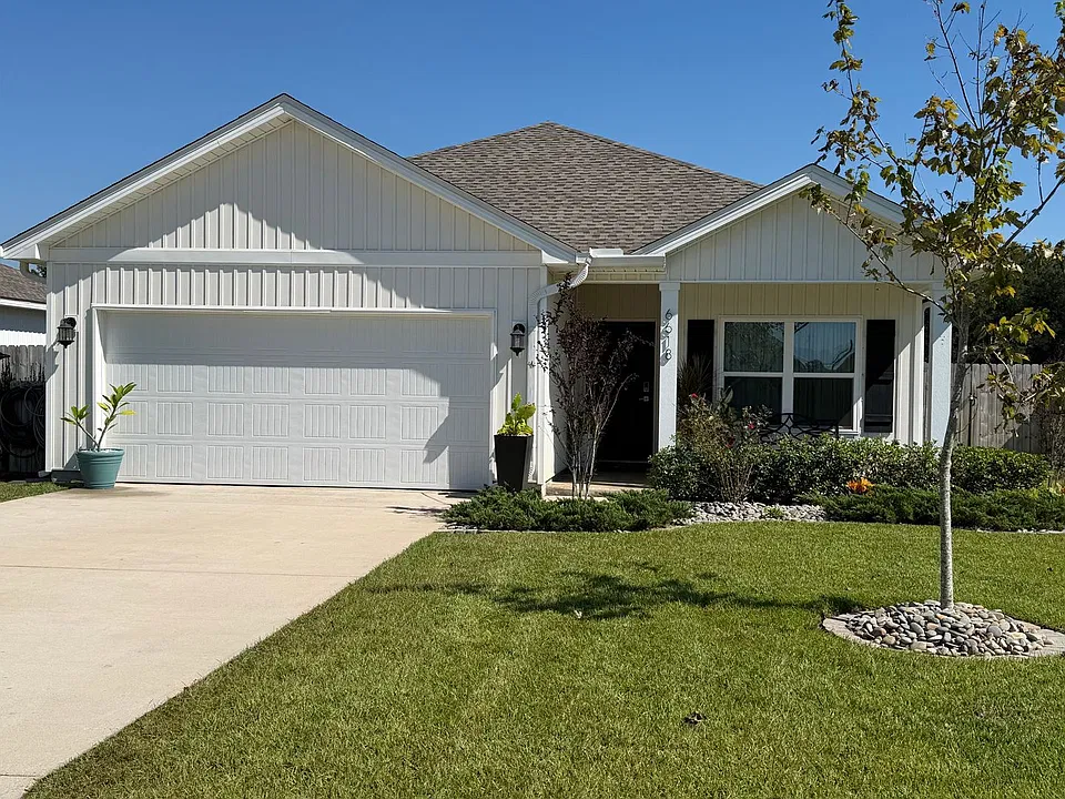 6618 Sun Tree Cir
