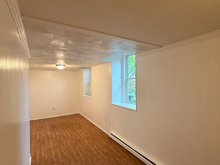1021 E Main St #3 — Photo 2
