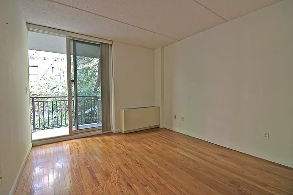 Rented by Tolmas Corporation | media 15