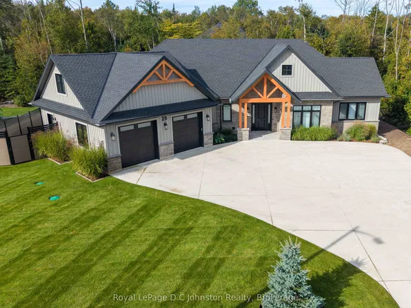 28 Lakeside Woods Cres, Saugeen Shores, ON N0H 2C6