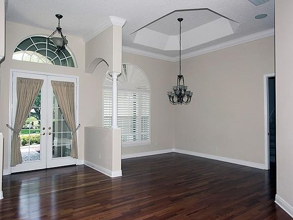 5th image of 3439 King George Dr