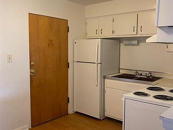 2nd image of 1970 N 18th Ave APT 1