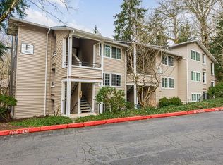 10016 NE 120th Ln APT F201, Kirkland, WA 98034
