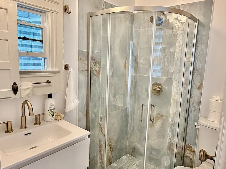 1374 Jackson St #1374 — Photo 7