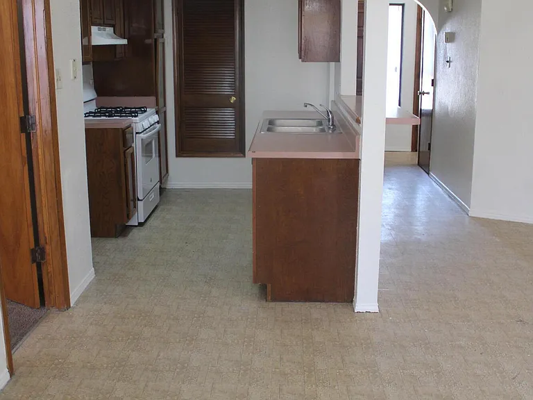 1472 Sierra De Oro Dr #0 — Photo 7