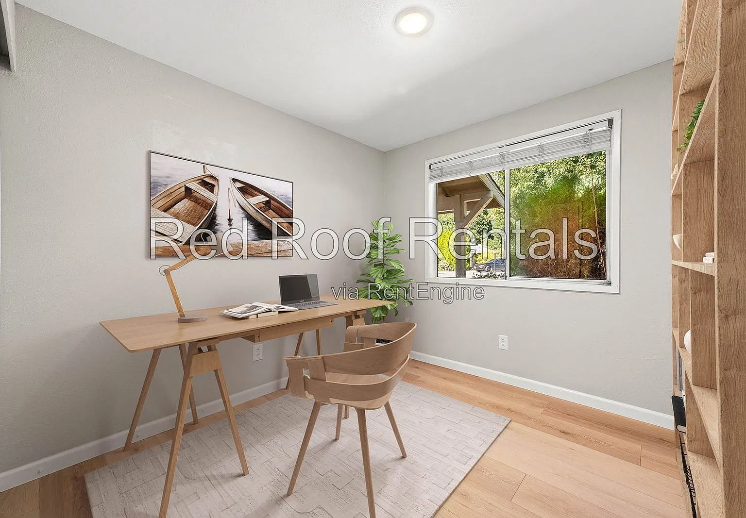 3 bed, 1.0 bath, 1008 sqft, $2,400 — Photo 4