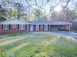 196 Lancelot Way, Lawrenceville, GA 30046