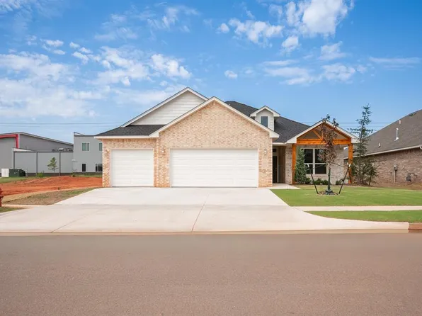 4909 Misty Wood Ln, Mustang, OK 73064