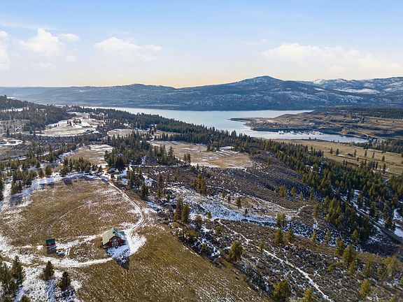 2nd image of 31555 Hume Rd E